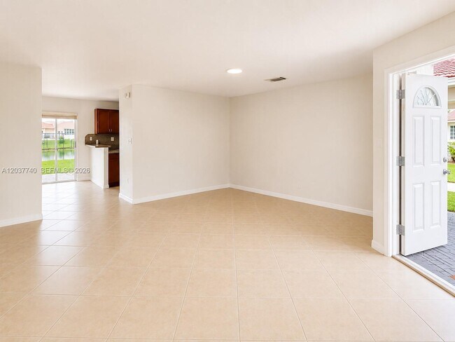 Building Photo - 16355 SW 46th Terrace