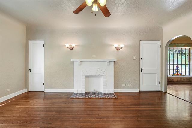 Building Photo - 6025 Lewis St