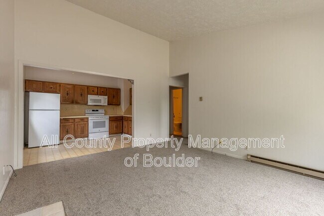 Building Photo - 841 Crisman Dr