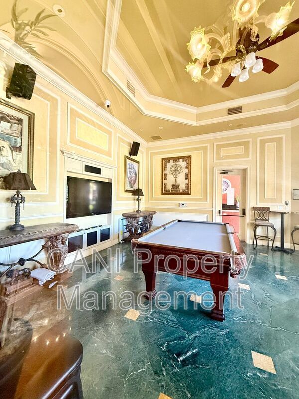 Building Photo - 2747 Via Capri