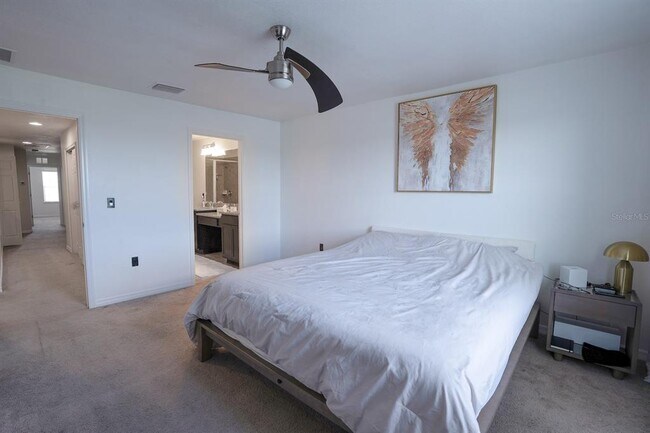 Building Photo - 9136 Hillcroft Dr