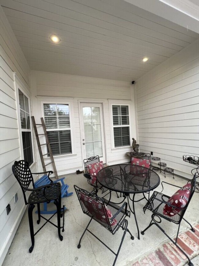 Building Photo - Luxury 4BR Home in Americana | 11 Ft Ceilings, Courtyard Living & Furnished Option at $3,950