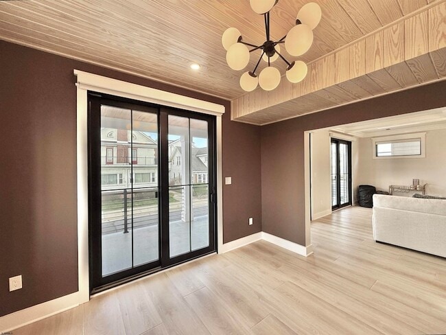 Building Photo - 100 S Frontenac Ave