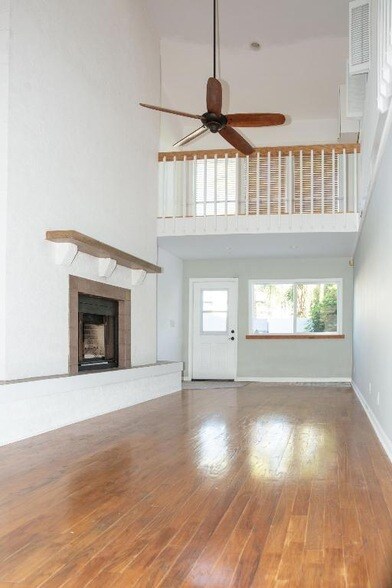 Building Photo - 2936 Florida Blvd