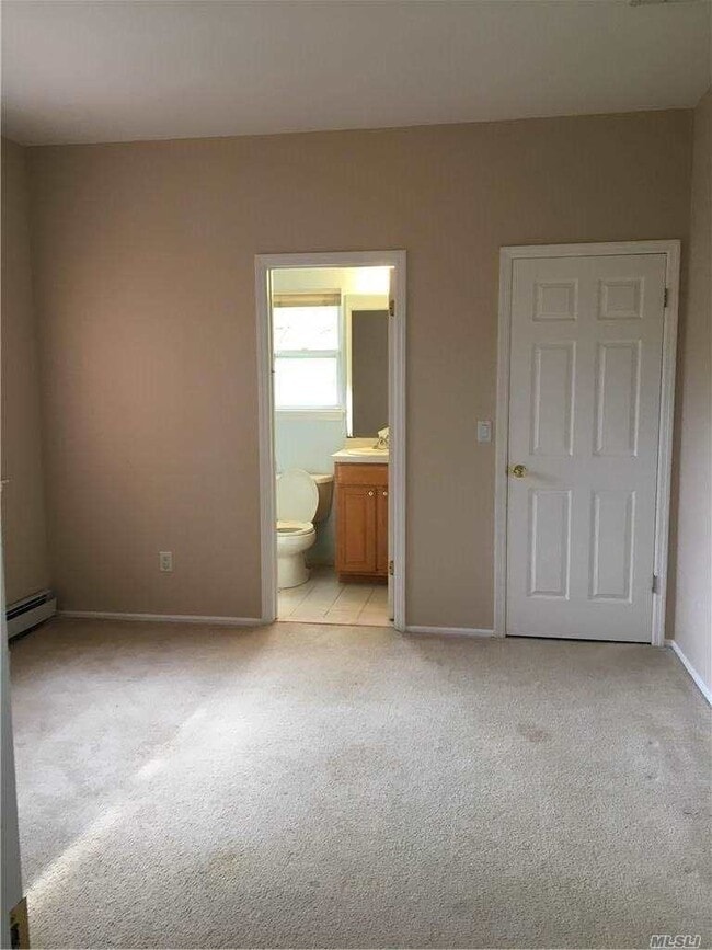 Building Photo - 47 Justin Cir