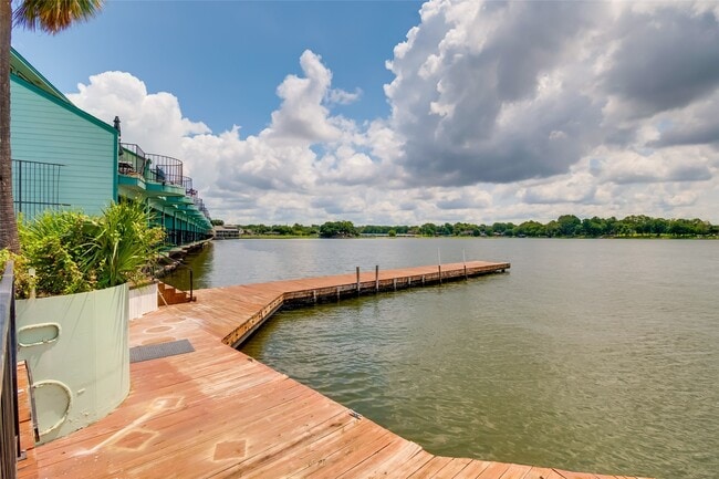 Building Photo - 7041 Kingston Cove Ln