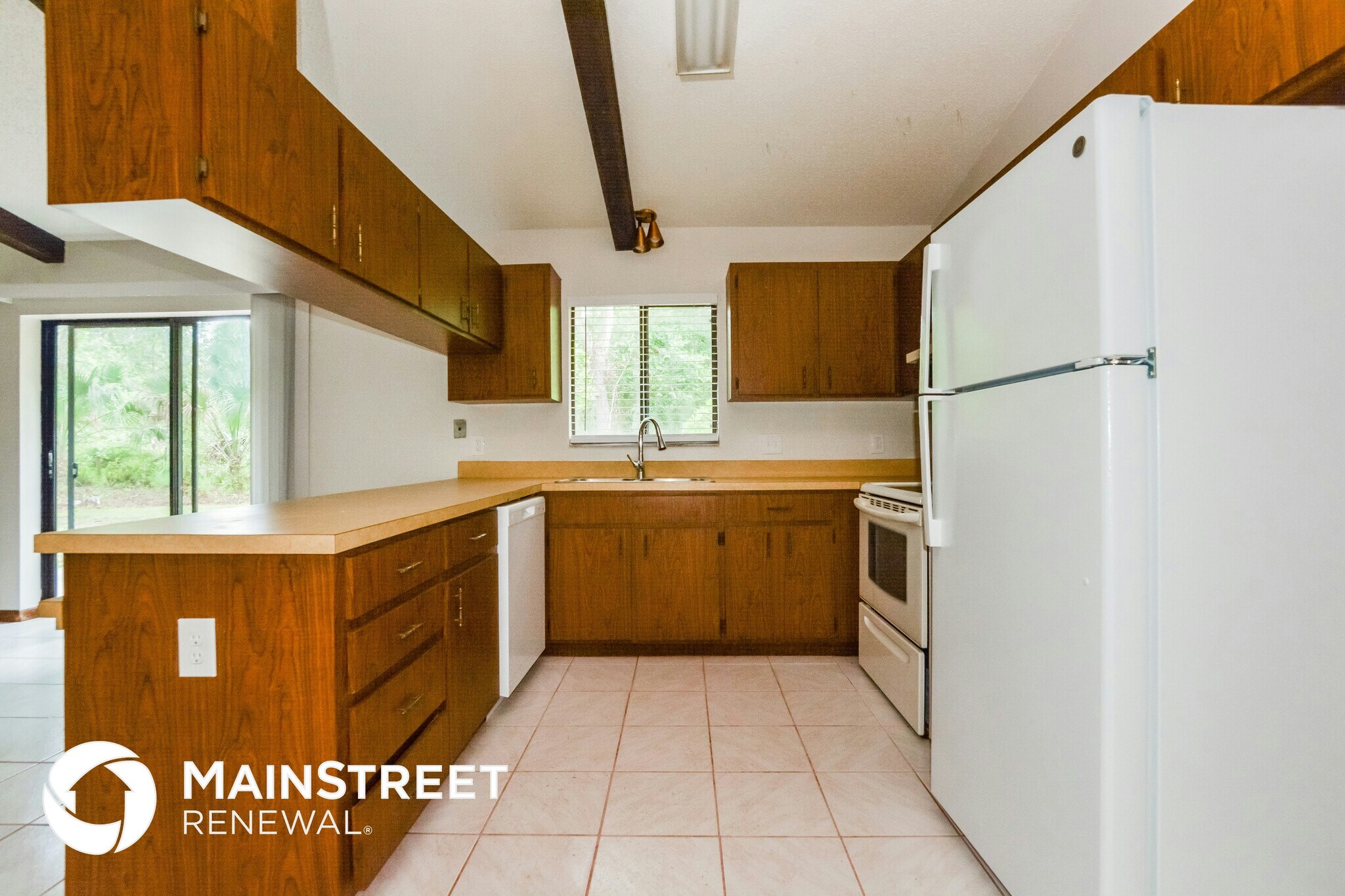 Building Photo - 4020 Park Ave