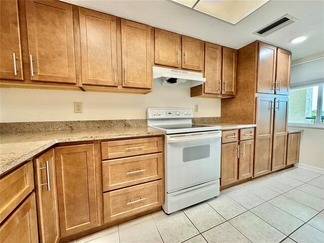 Building Photo - 4620 Bay Blvd