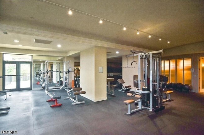 Building Photo - 14380 Riva Del Lago Dr