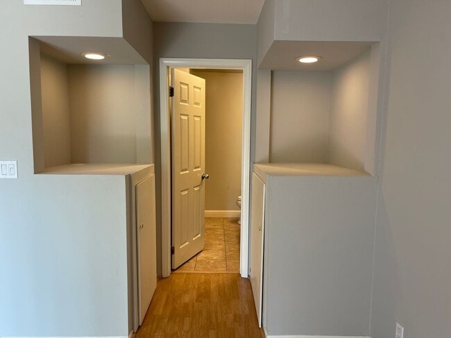 Building Photo - 412 N Bellflower Blvd