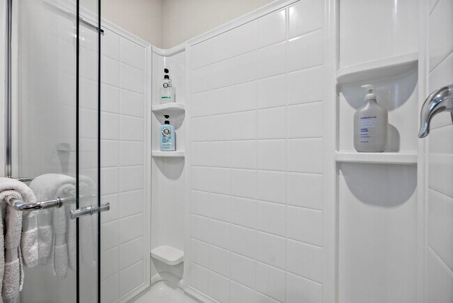 Building Photo - 10715 186th St Ct E