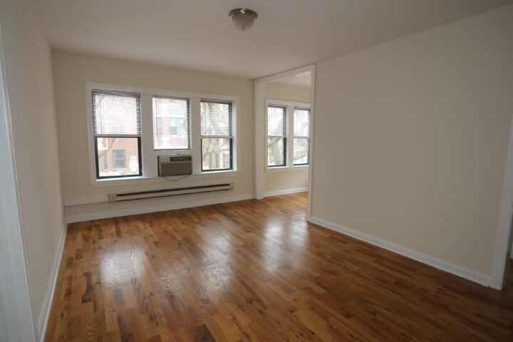 Building Photo - 3728 N Pine Grove Ave