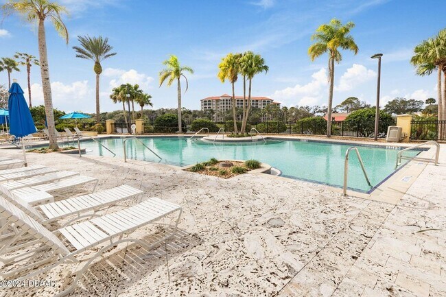 Building Photo - 102 Yacht Harbor Dr