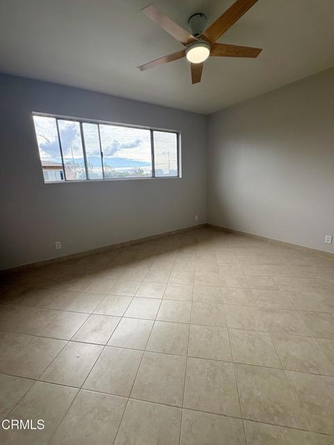 Building Photo - 1951 N Ventura Rd