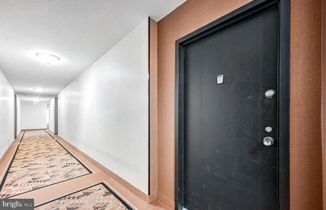 Building Photo - 4515 Willard Ave