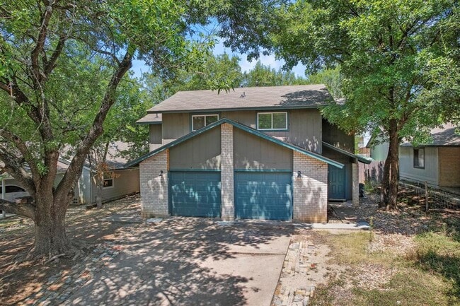 Building Photo - 2414 Burleson Ct