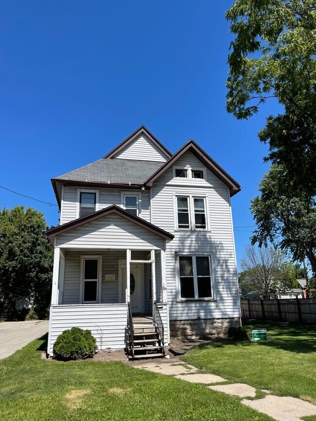 Building Photo - 508 Union Ave