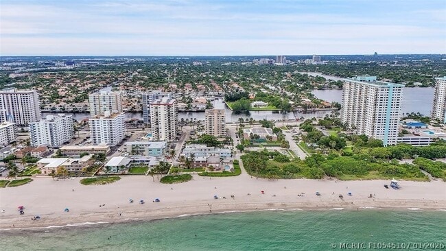 Building Photo - 1401 S Ocean Dr