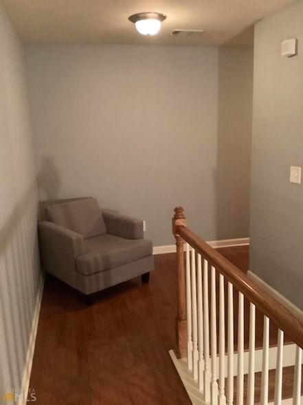 Building Photo - 1519 Creek Bend Ln NW