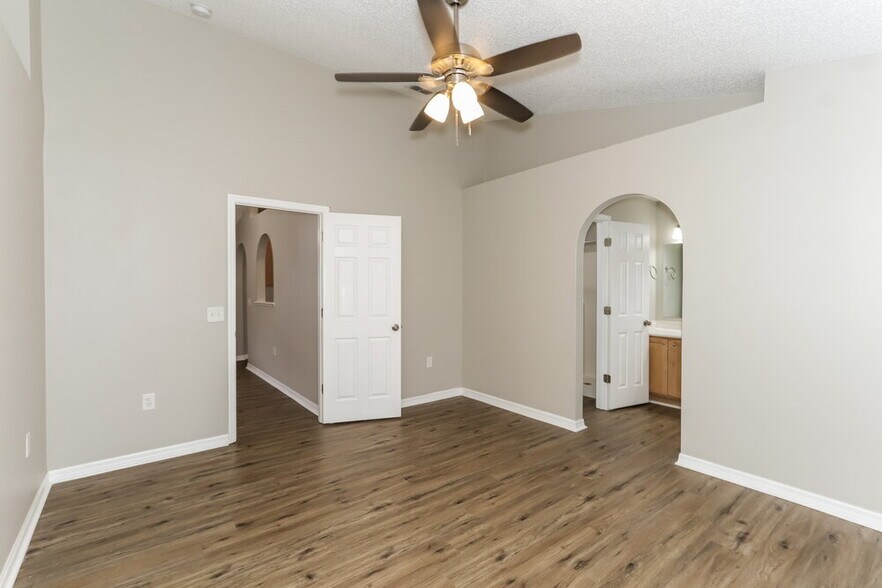 Building Photo - 6204 Gassino Pl