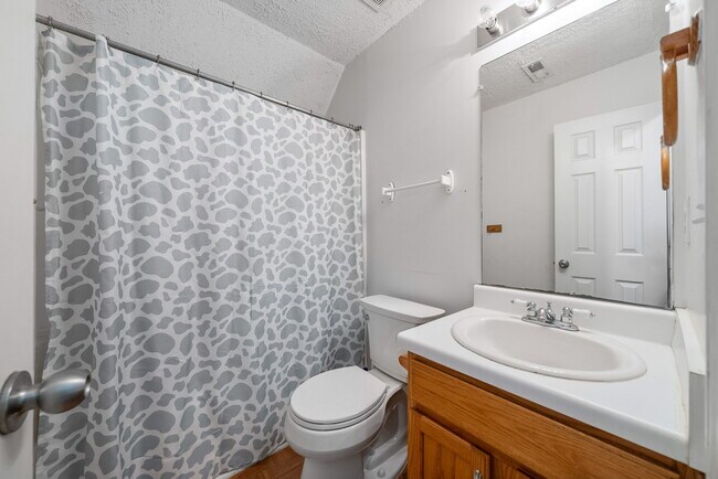 Building Photo - 1700 Cedar Springs Cir