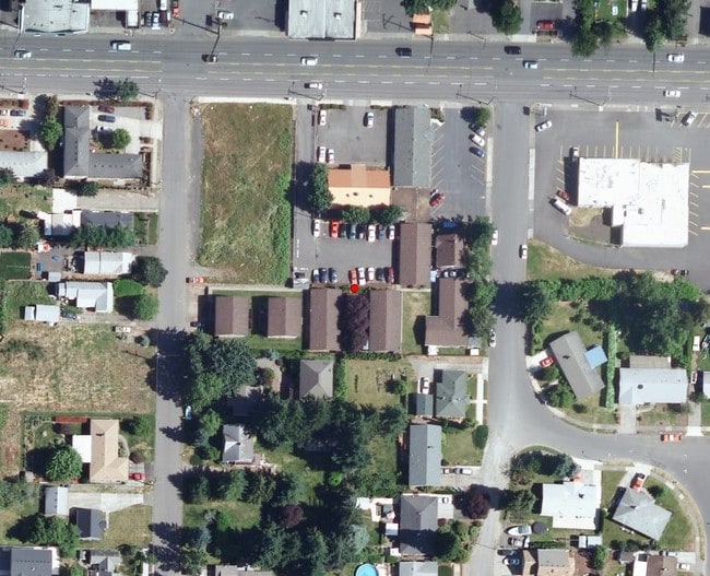 Aerial Photo - Steven's Place Apts
