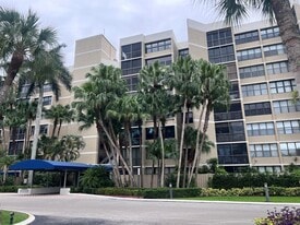 Building Photo - 16300 Golf Club Rd