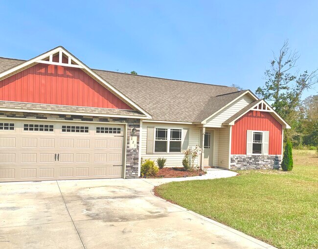 Primary Photo - 421 McCall Dr