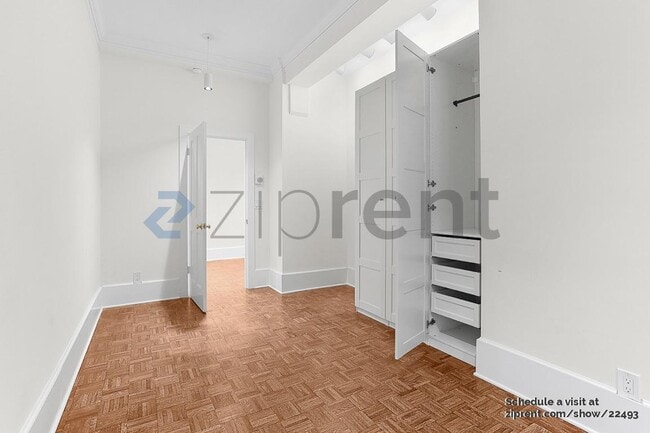 Building Photo - 1519 3rd Ave