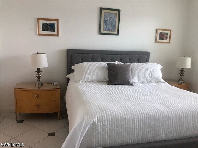 Building Photo - 2383 Ravenna Blvd