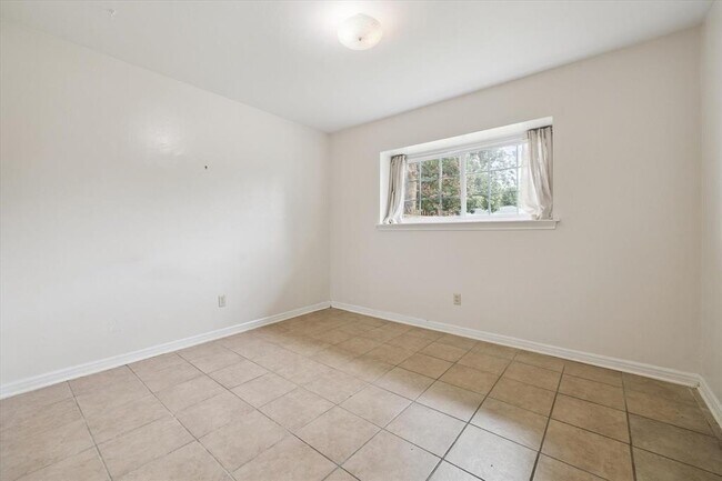 Building Photo - 209 Tallant St