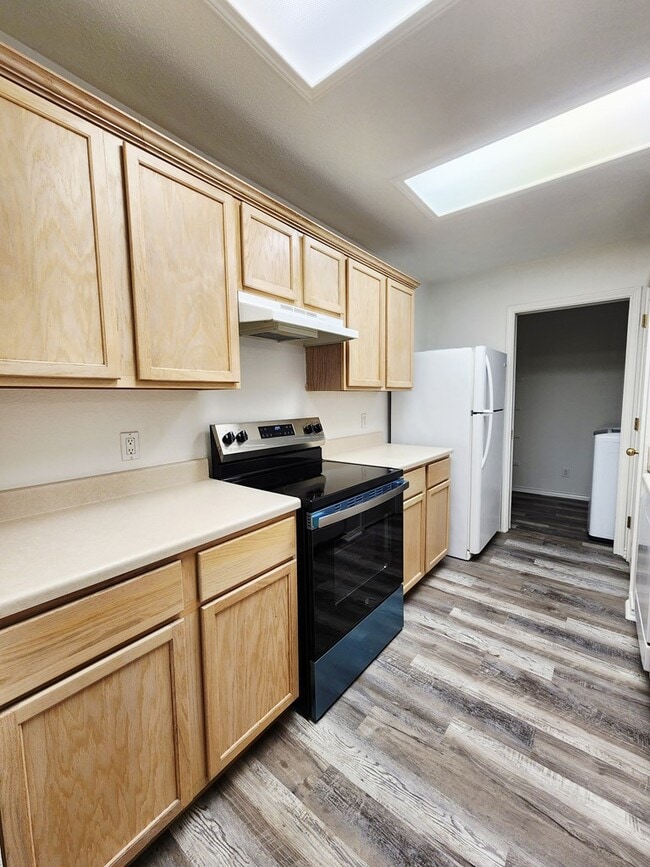 Building Photo - 5314 Hannah Dr