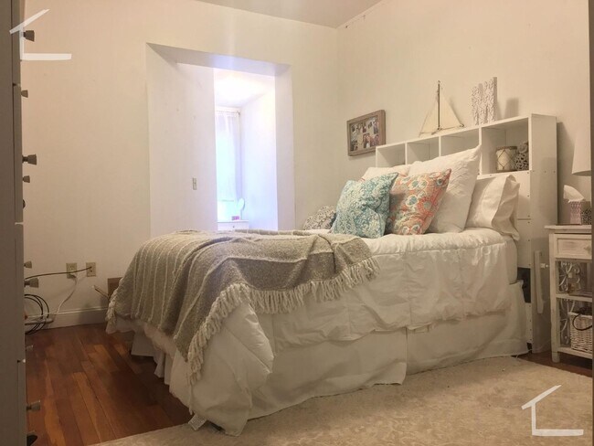 Building Photo - Fantastic Deal in Brighton; 4-Beds, 2-Baths Under 1K per Person
