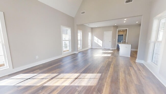 Building Photo - Fox Run Townhome Available August!