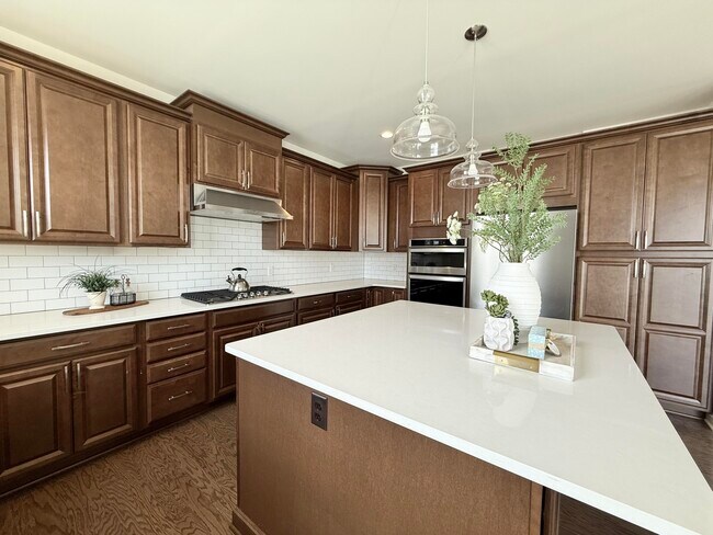 Building Photo - 6394 S Trailwoods Dr