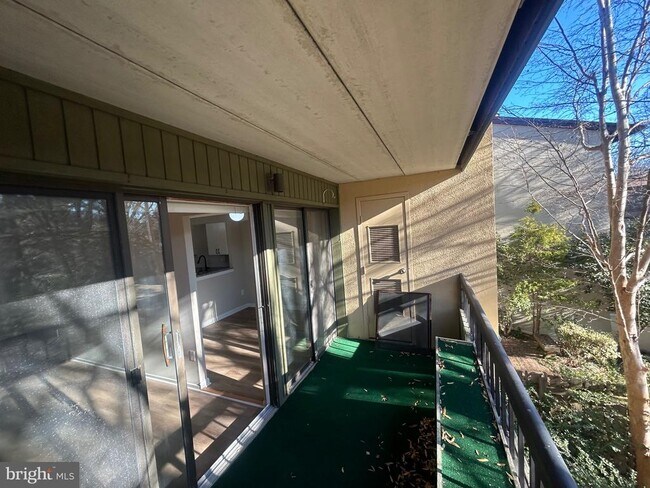 Building Photo - 5645 Harpers Farm Rd