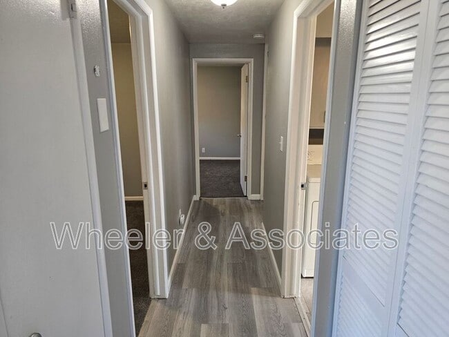 Building Photo - 411 Forbes Ave W