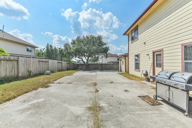 Building Photo - 11735 Pebble Sands Dr