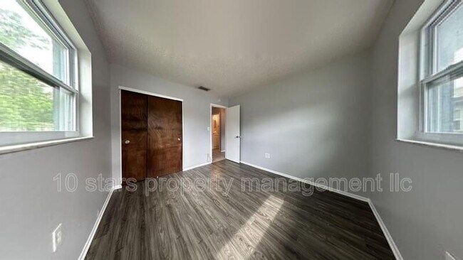 Building Photo - 3716 137th Ave N
