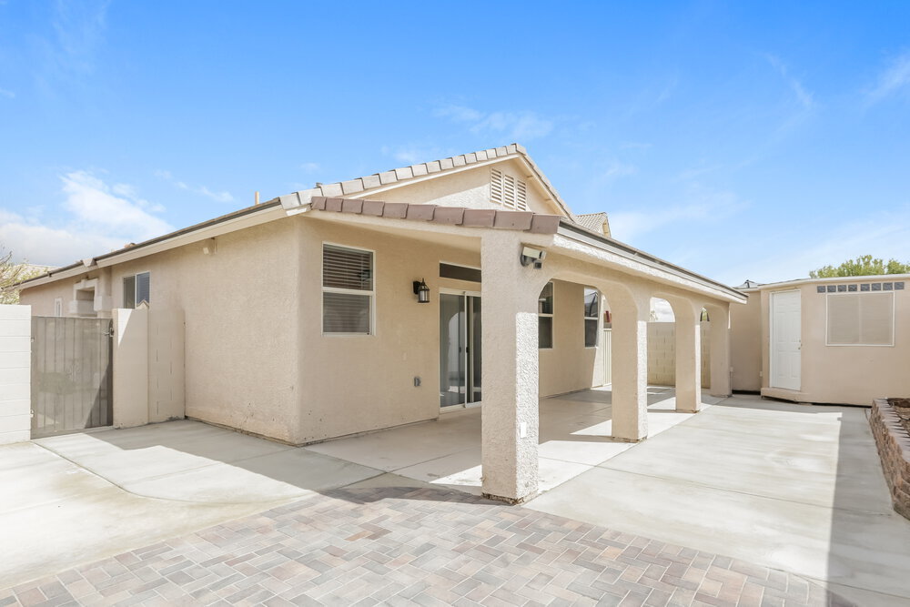 Building Photo - 8139 W Ficus Dr