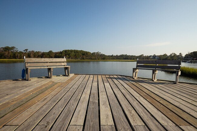 Building Photo - 202 Tidewater Dr