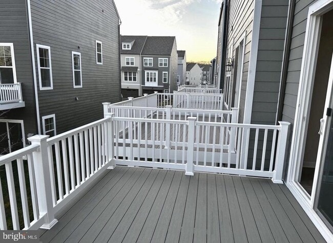 Building Photo - 17958 Woods Overlook Dr