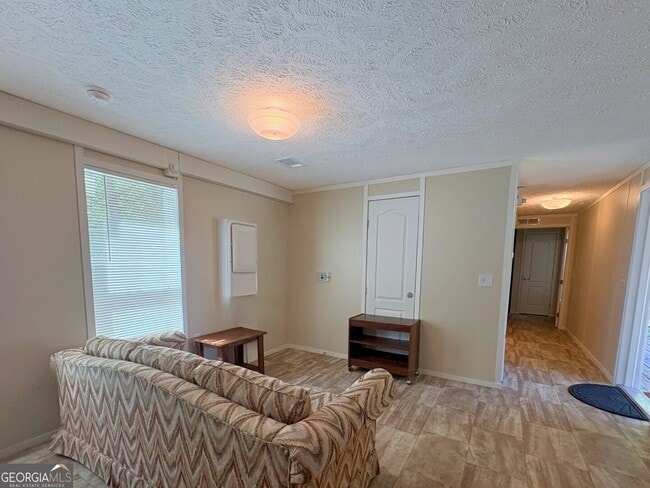 Building Photo - 203 Sloan St