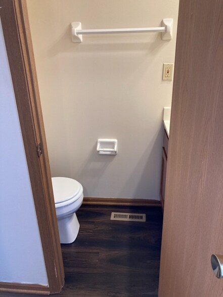 Building Photo - 6020 Godown Rd