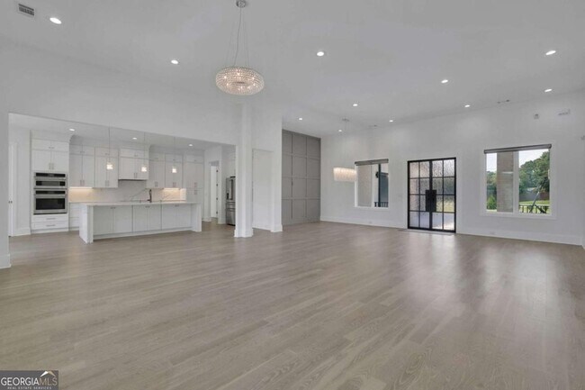 Building Photo - 2964 Old Peachtree Rd NE