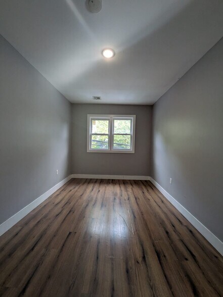 Building Photo - 273 Liberty Ave