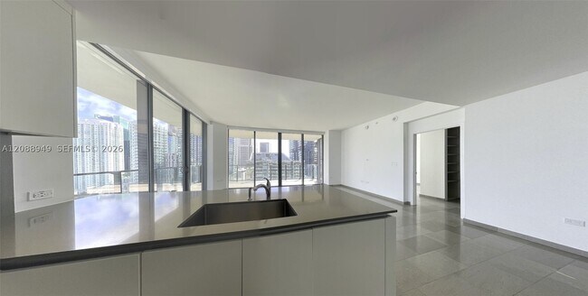 Building Photo - 88 SW 7th St