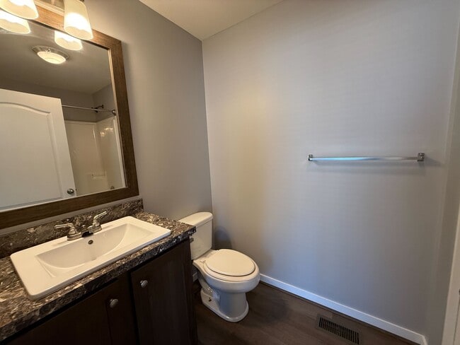 Building Photo - 71676 Heather Ct