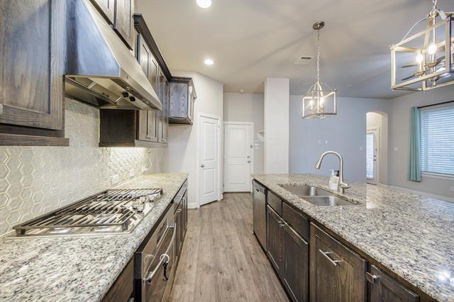 Building Photo - 3640 Carlsbad Way