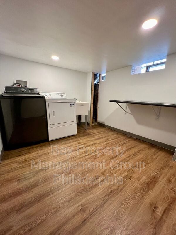 Building Photo - 2755 Plum St